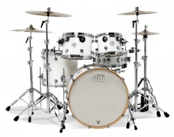 DW PERFORMANCE SERIES 5-PIECE SHELL PACK MAPLE SNARE (Gloss White)