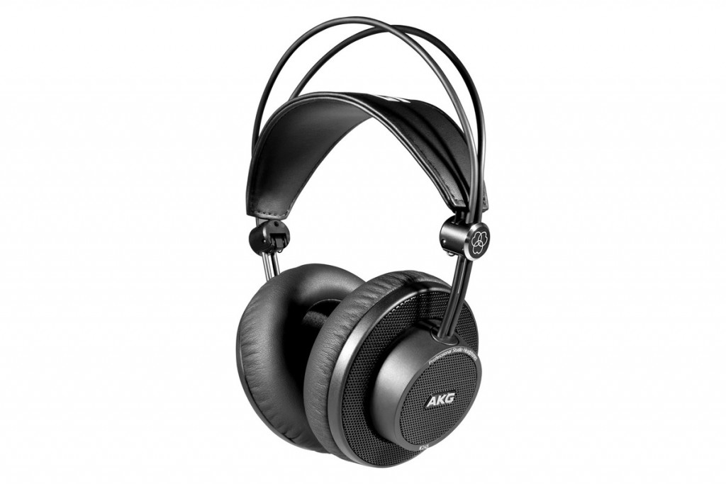 AKG K245 
