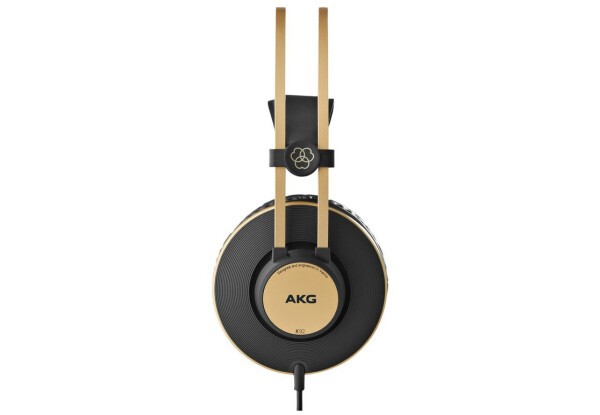 AKG K92