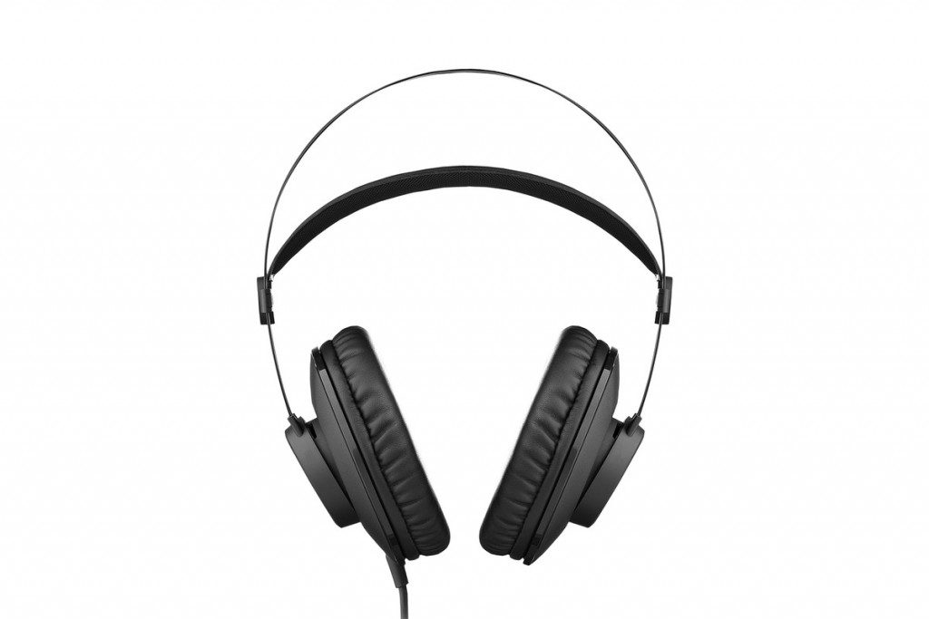 AKG K72